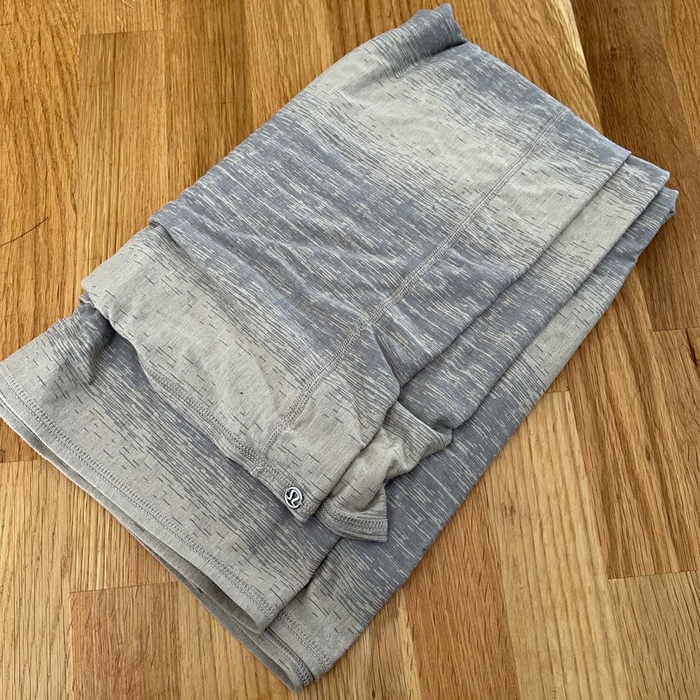 COPY - Lululemon circle scarf